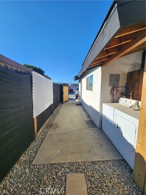 Building Photo - 3741 Windsong St