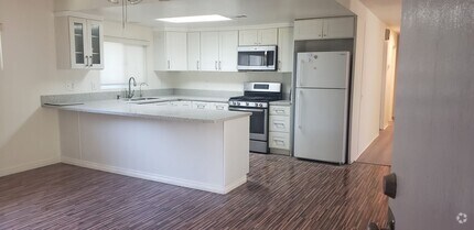 Building Photo - phi715