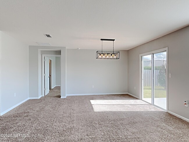 Building Photo - 2209 Pebble Point Dr