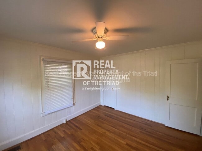 Building Photo - 1223 Ebert St