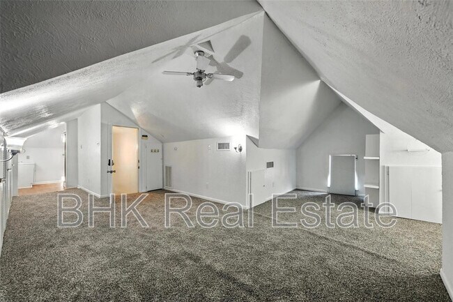 Building Photo - 4036 Dexter Ave