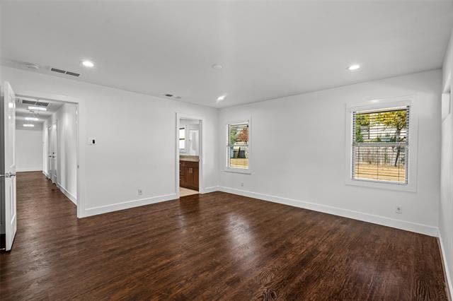 Building Photo - 6207 Royal Ln