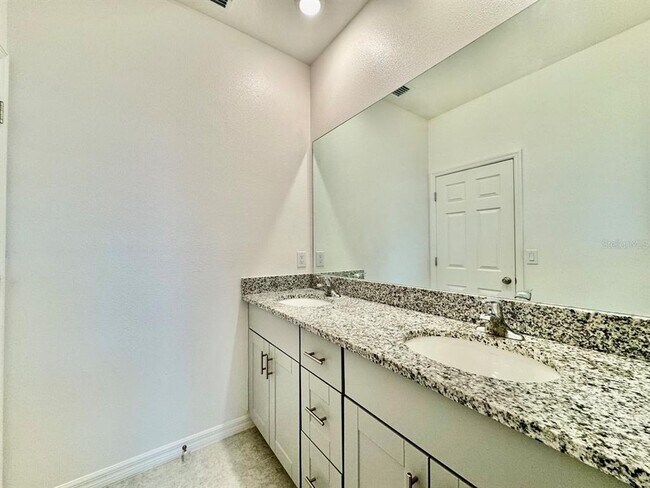 Building Photo - 34209 Rogallo Ln
