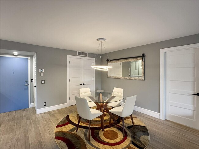 Building Photo - 2000 S Ocean Blvd