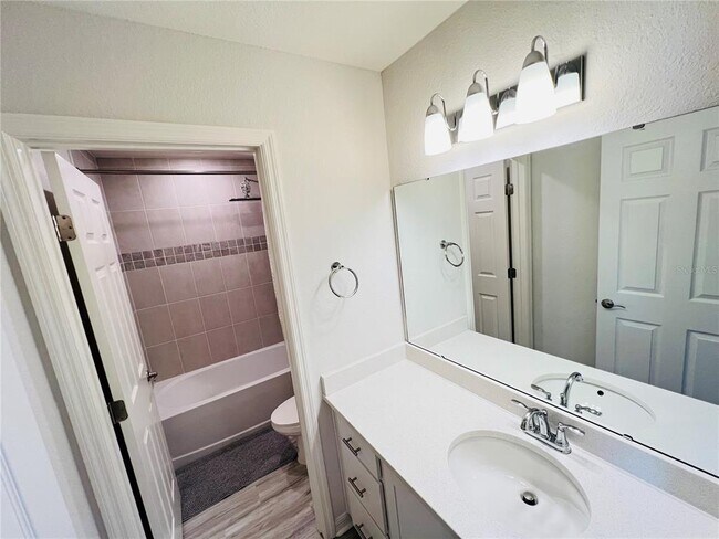 Building Photo - 317 Silverbell Trl