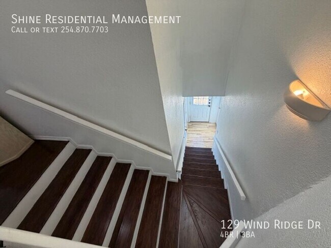 Building Photo - 129 Wind Ridge Dr