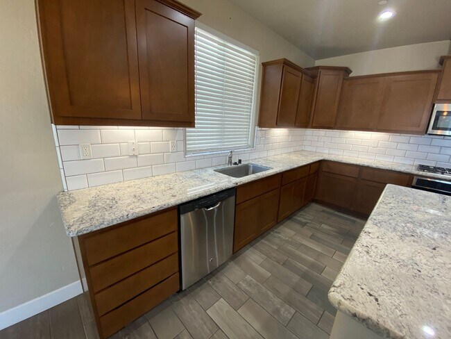 Building Photo - 3200 N Glacier Way