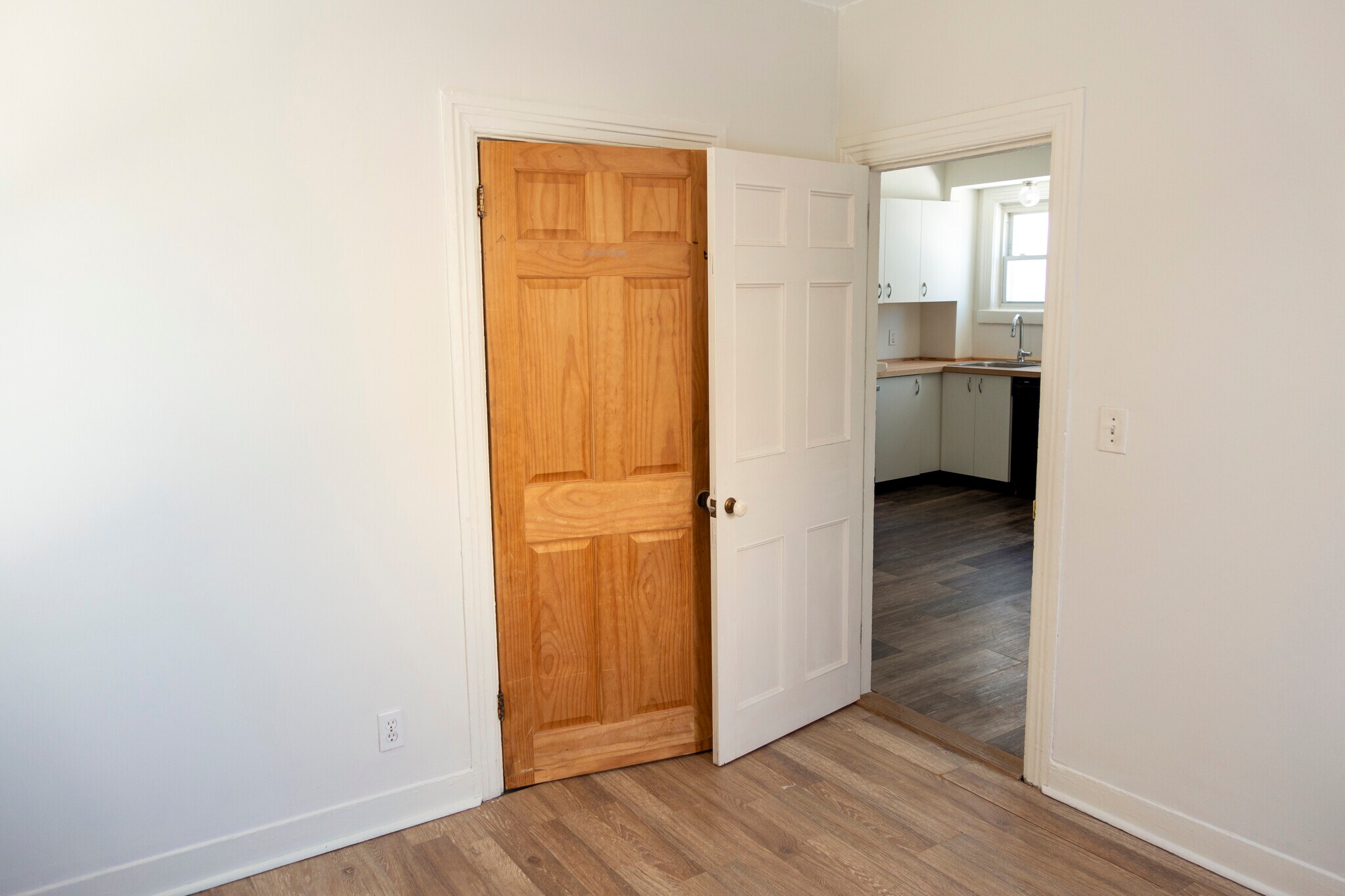 Building Photo - 30 Royal St