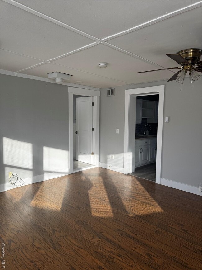 Building Photo - 8064 Albany Post Rd