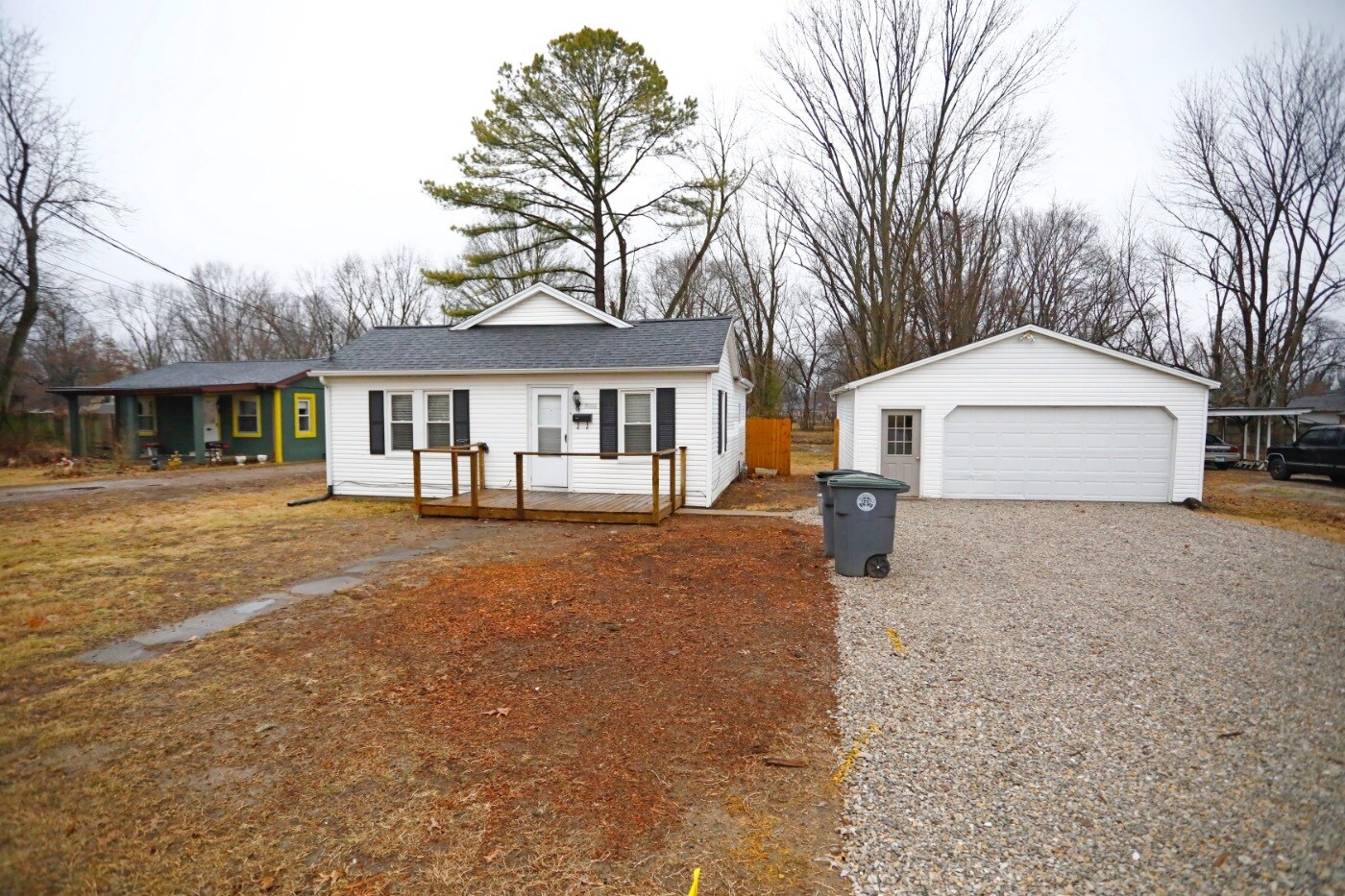 Building Photo - 3000 Rheinhardt Ave