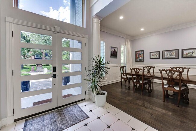 Building Photo - 855 Plainwood Dr