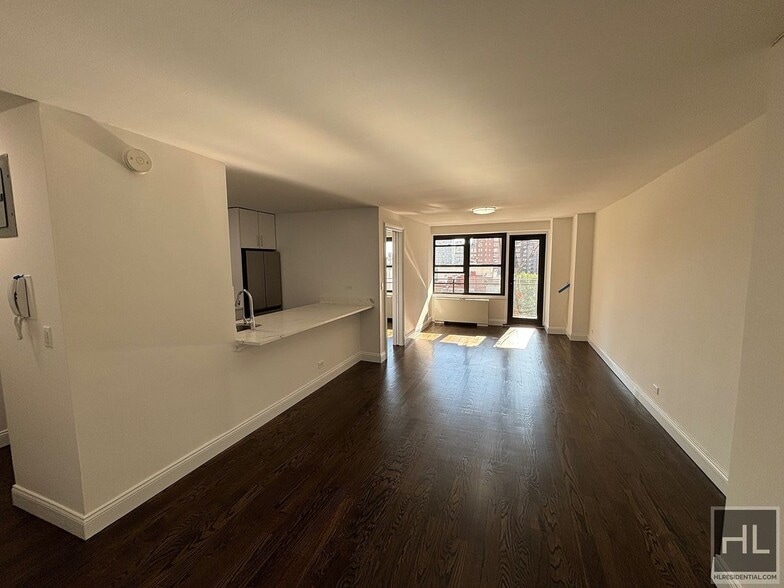 Building Photo - East 82nd Street