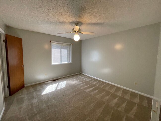 Building Photo - Rolling Acres Subdivision