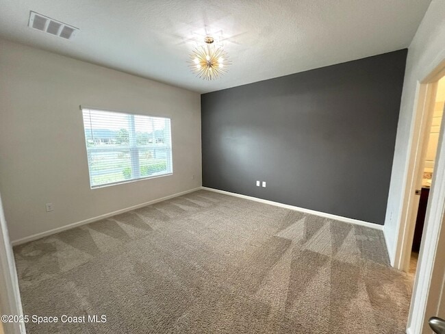 Building Photo - 620 Remington Green Dr SE