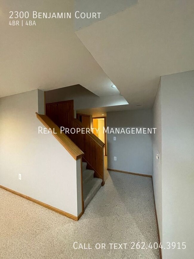 Building Photo - 2300 Benjamin Ct