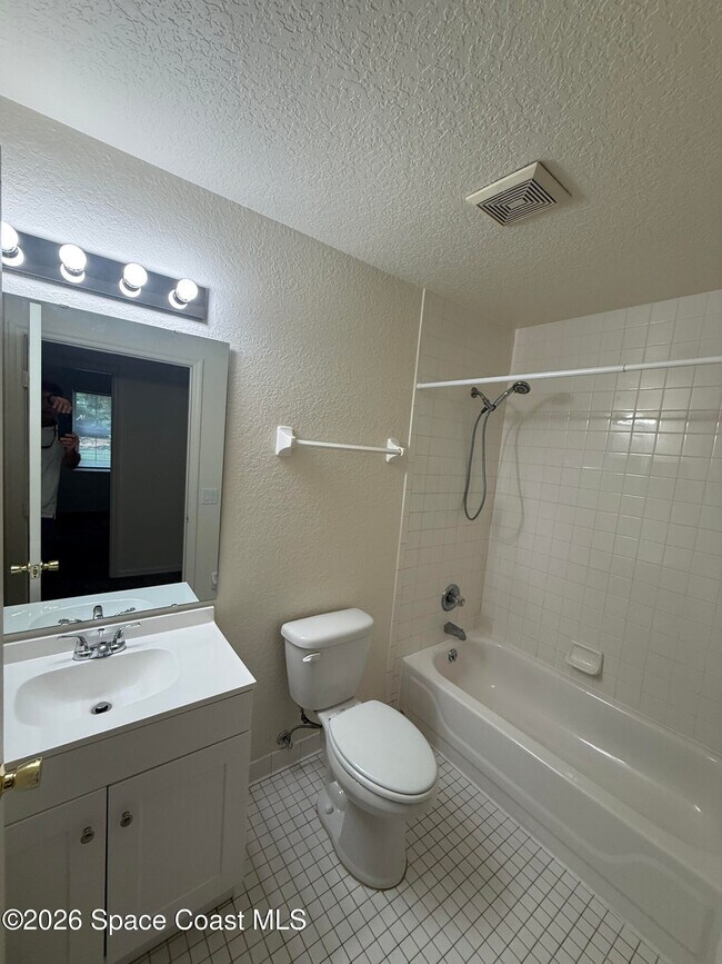 Building Photo - 5525 Wendy Lee Dr