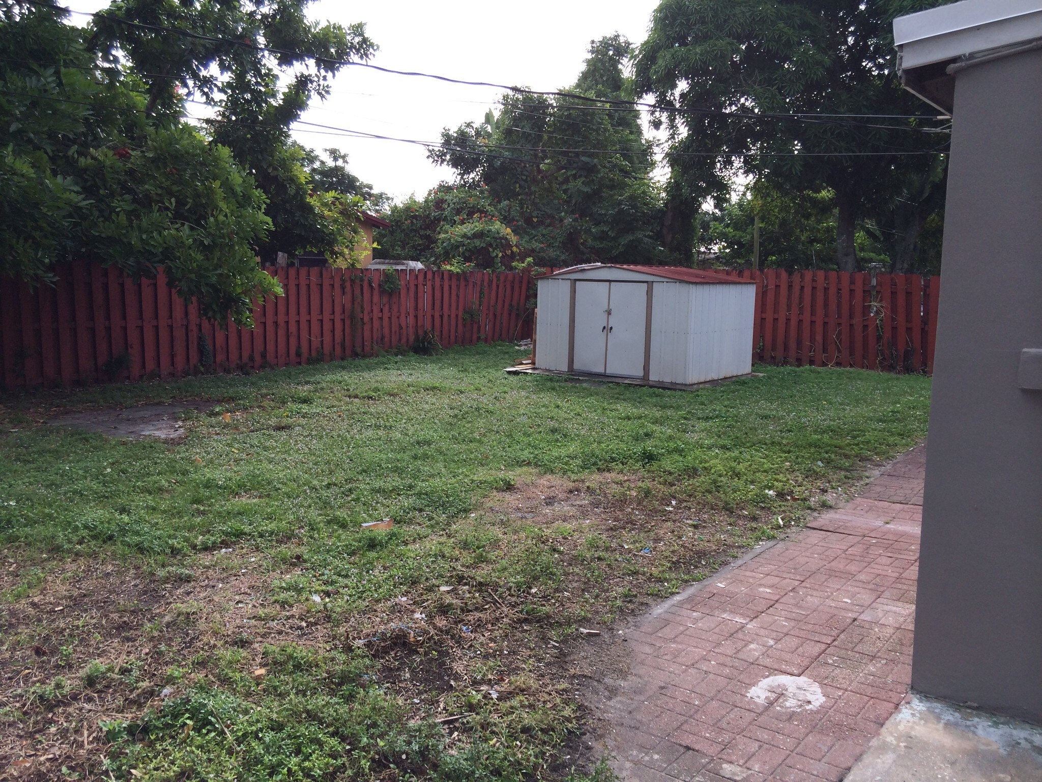 Building Photo - 3701 SW 48th Ave