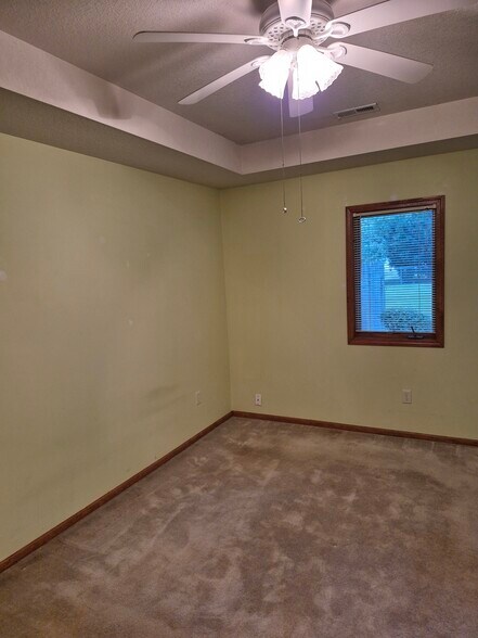 Building Photo - 1315 Reed Rd