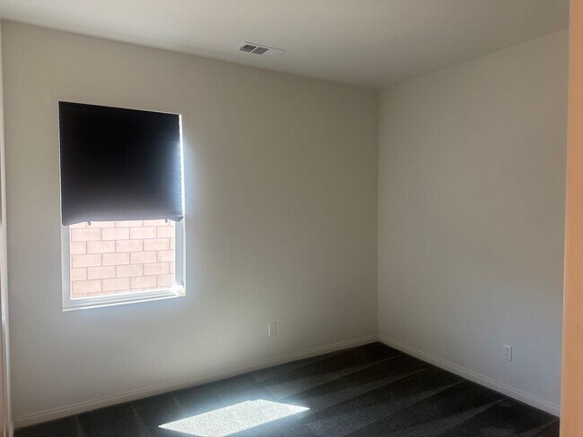 Building Photo - 4 Bed/2Bath, Solar Single-Story Home in Hidden Hills, Menifee