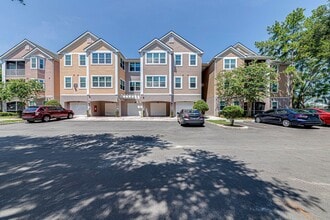 Building Photo - For Rent!!