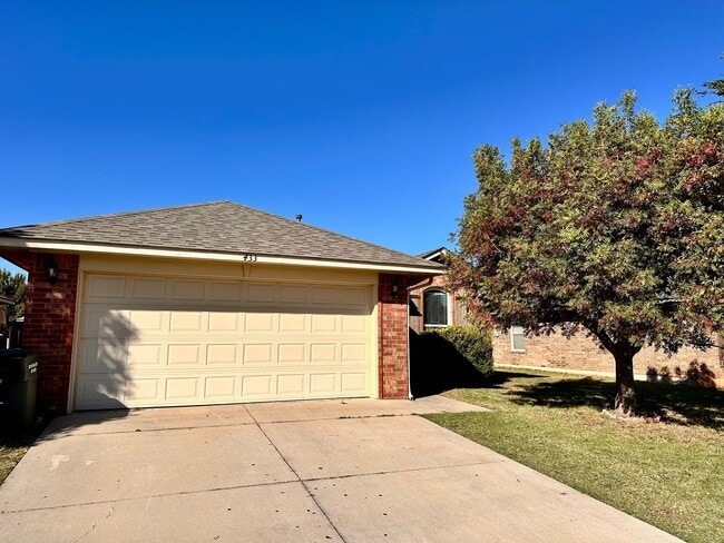 Primary Photo - 3 Bedroom brick home in Del City