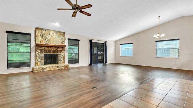 Building Photo - 6725 Islander Ln