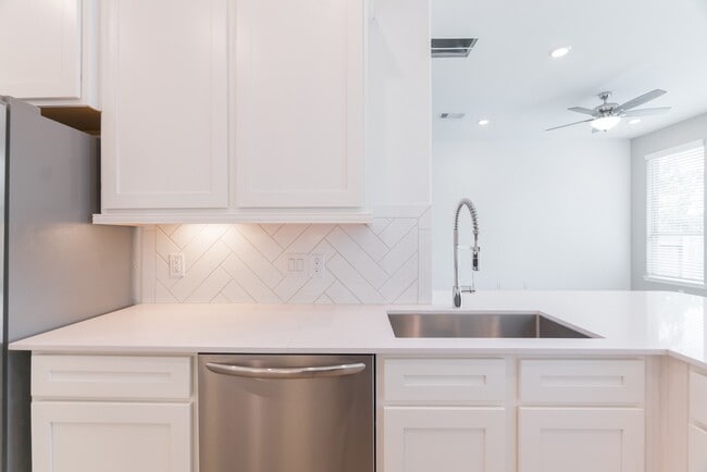 Building Photo - 546 Dry Fork Ln