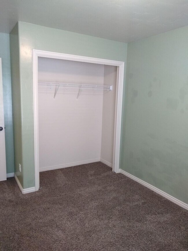 Building Photo - BEAUTIFUL 4 BED 2.5 BATH HOME FOR RENT IN LEHI!!!