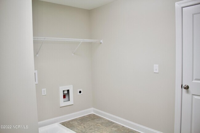 Building Photo - 368 Wheatfield Way