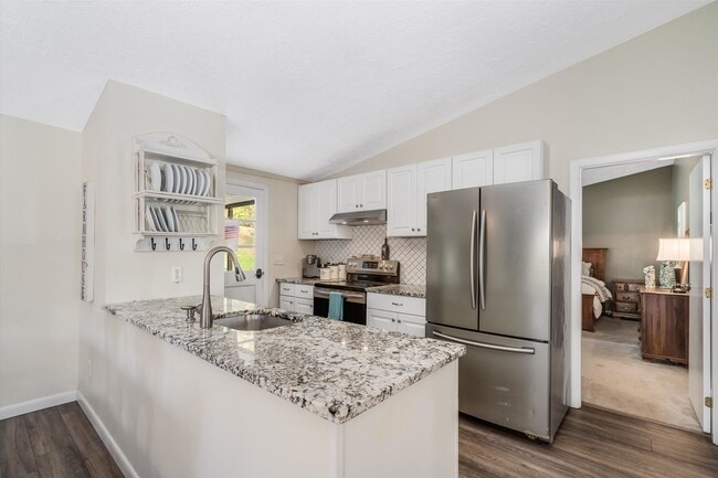 Building Photo - 1 Johns Dr