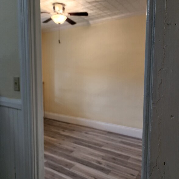 Building Photo - 325 State St