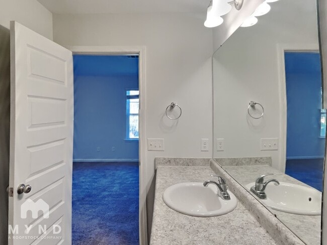 Building Photo - 26 Brown Thrasher Ct