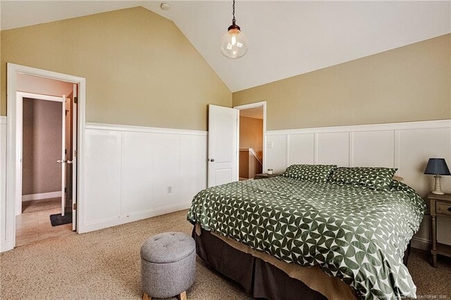 Building Photo - 1726 Bluffside Dr