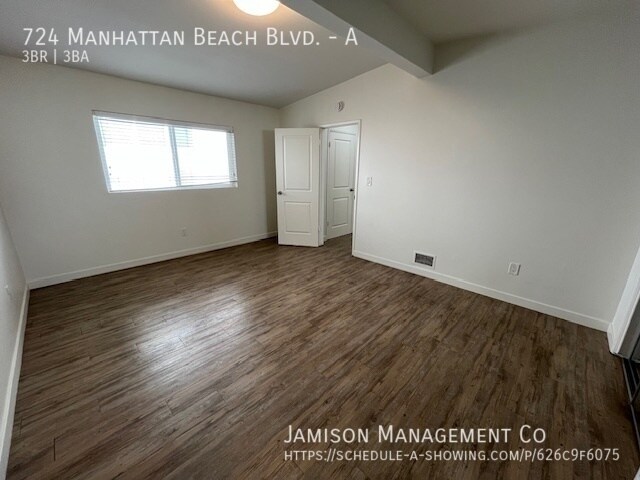 Building Photo - 724 Manhattan Beach Blvd