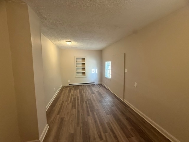 Building Photo - 822 Holt Ave