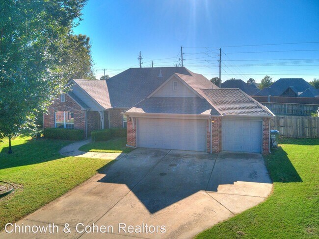 Building Photo - 4 br, 2 bath House - 9208 N 98th E Ct