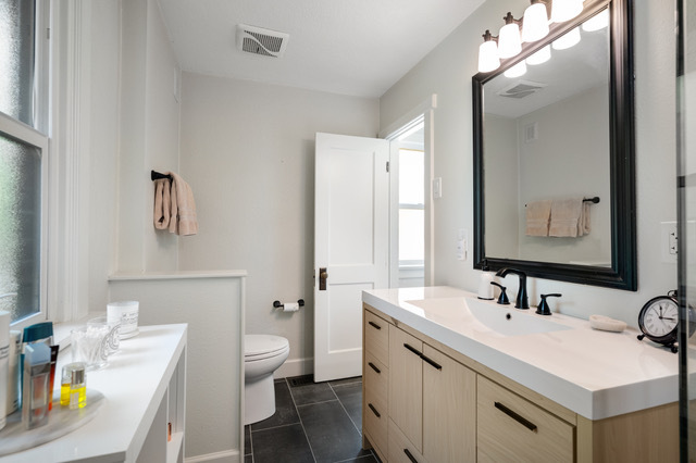 Bathroom (first floor) - 1131 S Elizabeth St