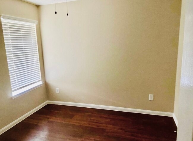 Building Photo - 3415 Maris Way