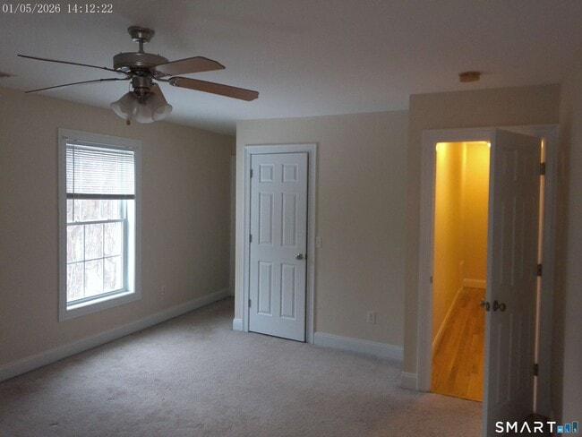 Building Photo - 48 E Kings Hwy