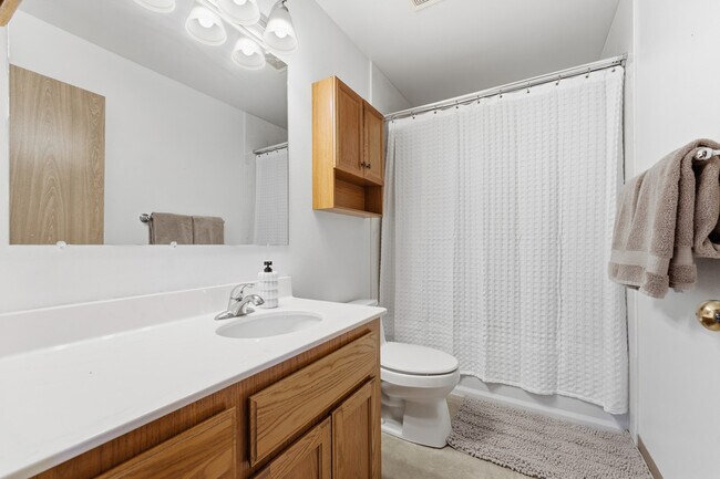 Building Photo - 5003 NE Mason St