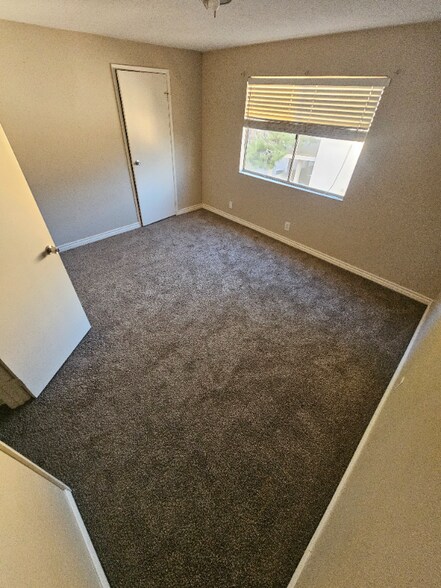 Building Photo - 7216 Enterprise Dr