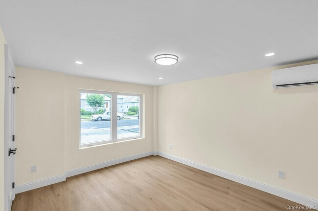 Building Photo - 69 Edgewood Rd