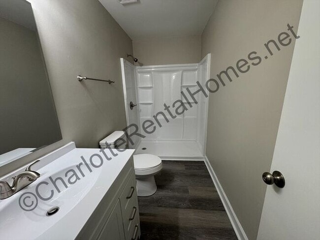 Building Photo - Move-In Ready 3BR/2BA Home with Garage in Mint Hill