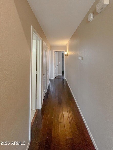 Building Photo - 1615 W Enfield Way