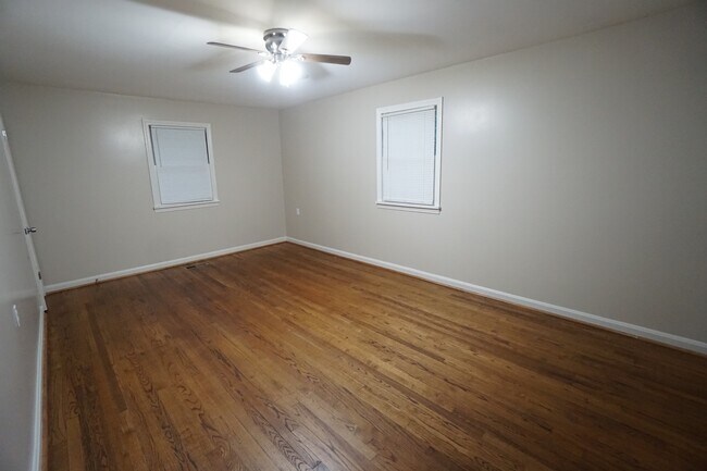 Building Photo - 1194 Birmingham St