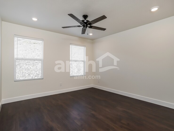 Building Photo - 9364 W Shumard St