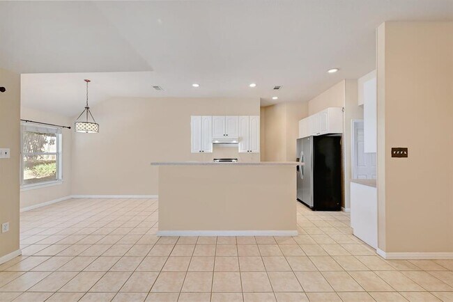 Building Photo - 212 Cargill Dr