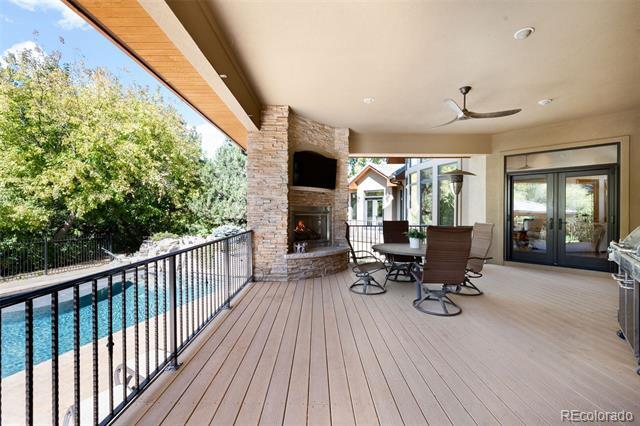 Building Photo - 1705 W Hinsdale Pl