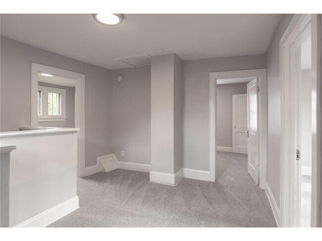 Building Photo - 4020 Emerson Ave N