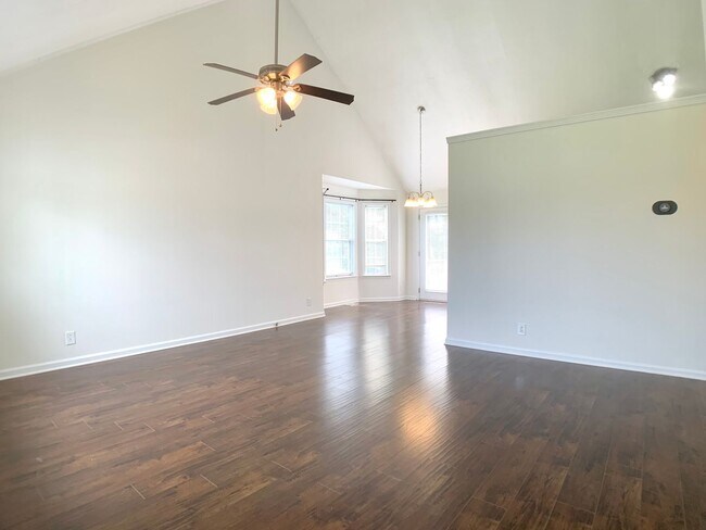 Building Photo - 1404 Marla Ct